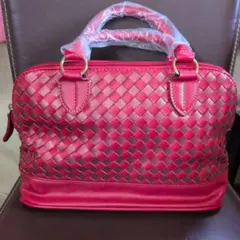 (新品未使用品)赤い編み込みハンドバッグ
