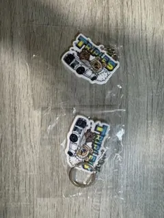 TRIPLES キーホルダー 2個セット