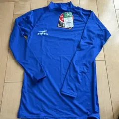 新品未使用。サッカー。アンダーシャツ。インナーシャツ。フィンタ。Mサイズ。