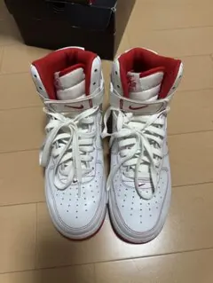 NIKE AIR FORCE 1 スニーカー
