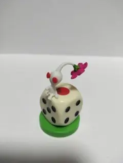 チョコエッグ　白ピクミン　フィギュア