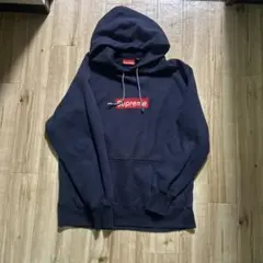 人気モデル】シュプリーム 雪 アーチロゴ S パーカー supreme - メルカリ