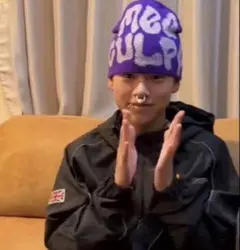 MEA CULPA スパンコール　ビーニー ラインストーン りゅうちゃん着用　紫