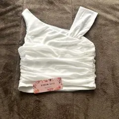 ★新品未使用★SHEIN タンクトップ