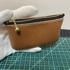 ハンドメイド　ブラウン　レザー コインケース ゴールドファスナー