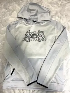 UNDER ARMOUR グレー パーカー フード付き160￼
