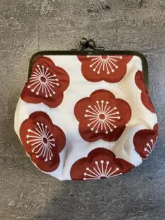 梅の花柄がま口ポーチ