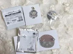 ちいかわ もぐもぐ本舗 川越 アクリルチャーム ラッコ おかおミラー 缶バッジ