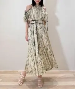 SNIDEL 2WAYボリュームスリーブプリントワンピース