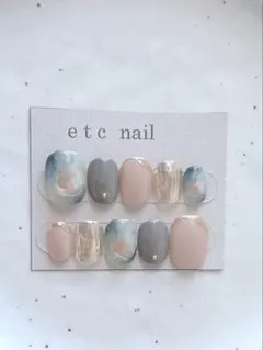 No.594ベリーショート　ネイルチップ　グリーンベージュ　ニュアンス　春ネイル