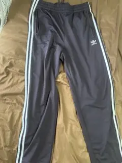adidas サイドストライプ スラックス Lサイズ ダークグレーのサムネイル