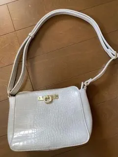 anysis ショルダーバッグ