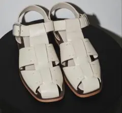 新品 TODAYFUL トゥデイフル レザーグルカサンダル 38のサムネイル