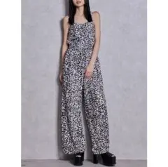 GYDA SPARKLEサテンプリーツロンパース　♡レオパード♡ Sサイズのサムネイル