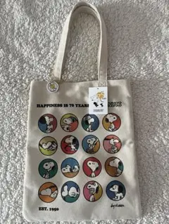 新品◆スヌーピー　トートバッグ　チャーム付き　75周年