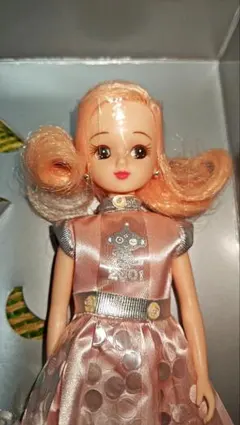 ♡ 2003年タカラ株主優待限定品CQMOTORS 仕様オリジナルリカちゃん人形