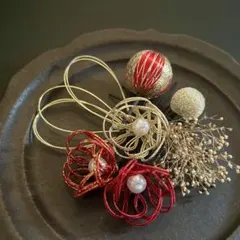 水引 髪飾り 赤 金 和玉 かすみ草 和装 成人式 卒業式 結婚式 振袖 袴