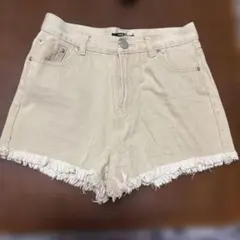 one way ベージュ フリンジ裾ショートパンツ