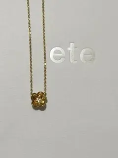 ete ファントゥージュエリー] ナチュラルストーン フラワー ネックレスのサムネイル