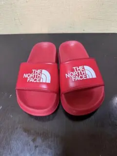THE NORTH FACE 赤 サンダルのサムネイル