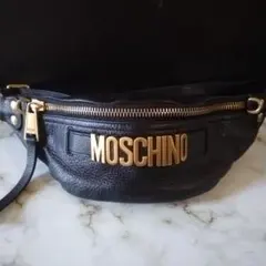 MOSCHINO 　モスキーノ　ブラックレザー ボディバッグ
