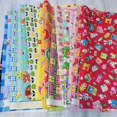 レトロポップ　ハギレ　20 枚セット