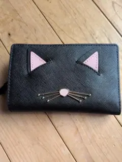 kate spade 猫モチーフ　猫の顔 二つ折り財布