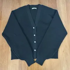 【値下げ中】トップス　ニット　カーディガン　長袖　パールボタン　ブラック