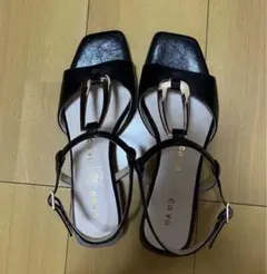 ★サヴァサヴァ　サンダル　23.5