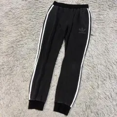 adidas アディダス トラックパンツ ジョガーパンツ 3本ライン ロゴ 黒