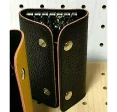 キーケース　黒　ブラック　軽量　６連キーケース