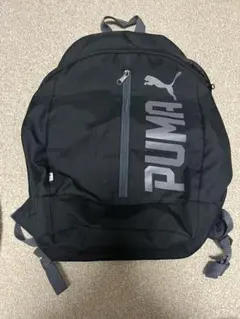 PUMAの黒リュック