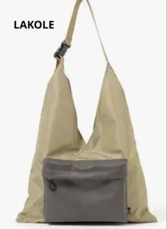 新品✨LAKOLE トートバッグ ベージュ FREE 軽量 異素材 三角デザインのサムネイル
