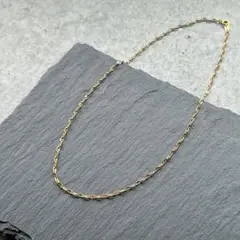 no.141再販【お肌に優しい金具】バタフライチェーン　ゴールドネックレス