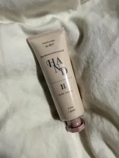 新品未使用 値下げ ハーリップトゥ ハンドクリーム ヌードパール