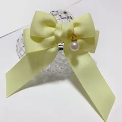 テールリボン×チャーム付き[ベビーイエロー] ヘアゴム ヘアアクセ