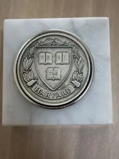 希少 Harvard University ハーバード大学 置物 - メルカリ