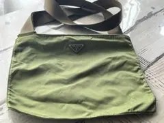 晴*子様 希少カラー！PRADA オリーブグリーン ショルダーバッグ