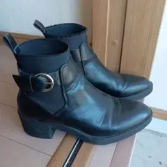 美品 ザラ レザーショートブーツ 黒　ブーツ ショートブーツ