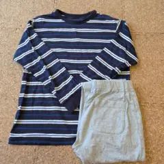 【１４０㌢】　UNIQLO ストライプ柄パジャマセット