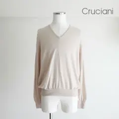 ベージュ ニット