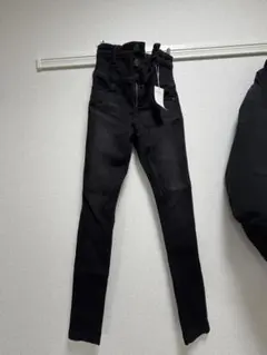 お値下げ中！Emoda 黒スキニー