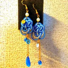 青い結び目デザイン・アクセサリー・ピアス