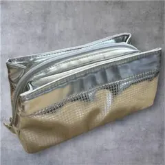 KNOLL ノベルティ ポーチ シルバー　未使用品のサムネイル