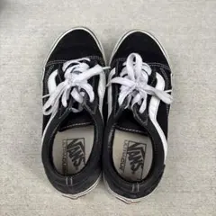 Item thumbnail for item 6a899bc3-1f81-45ea-846a-800a6cd92600