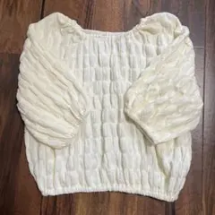 クリーム色 バルーンスリーブ シャツ