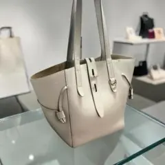 正規品＆人気商品‼️✨ フルラ ネットＭ レザー トートバッグ グレージュ