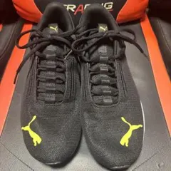 PUMA スニーカー ブラック イエロー 27cm