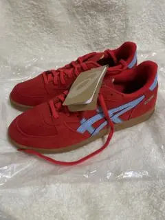 新品！ASICS SKYHAND OG 26cmアシックススニーカー　赤のサムネイル