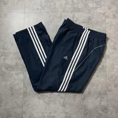 adidas　パフォーマンスロゴ　サイドストライプ　ナイロン　トラックパンツ